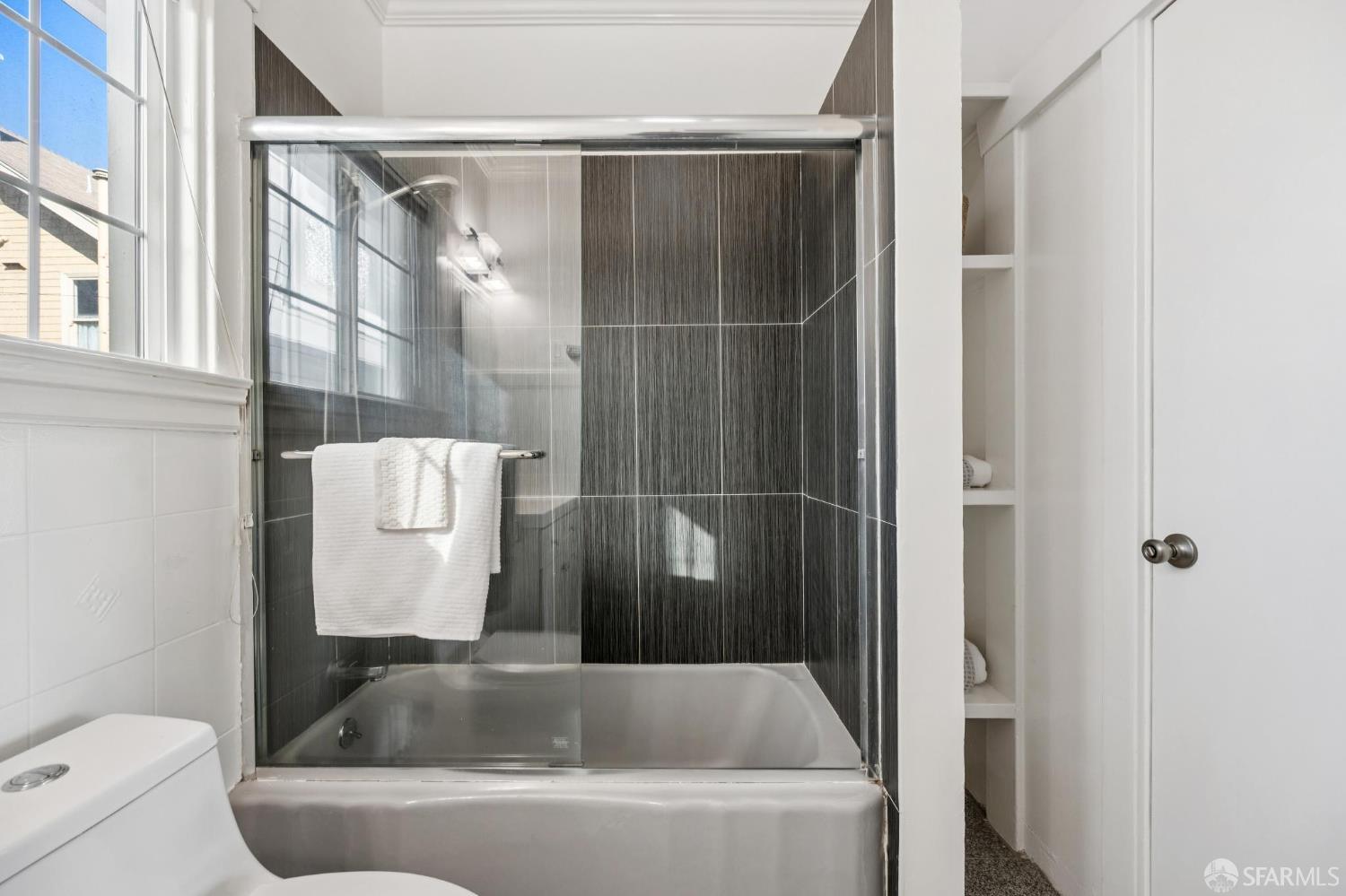 Detail Gallery Image 36 of 62 For 180 Ocean Ave, San Francisco,  CA 94112 - 3 Beds | 2 Baths