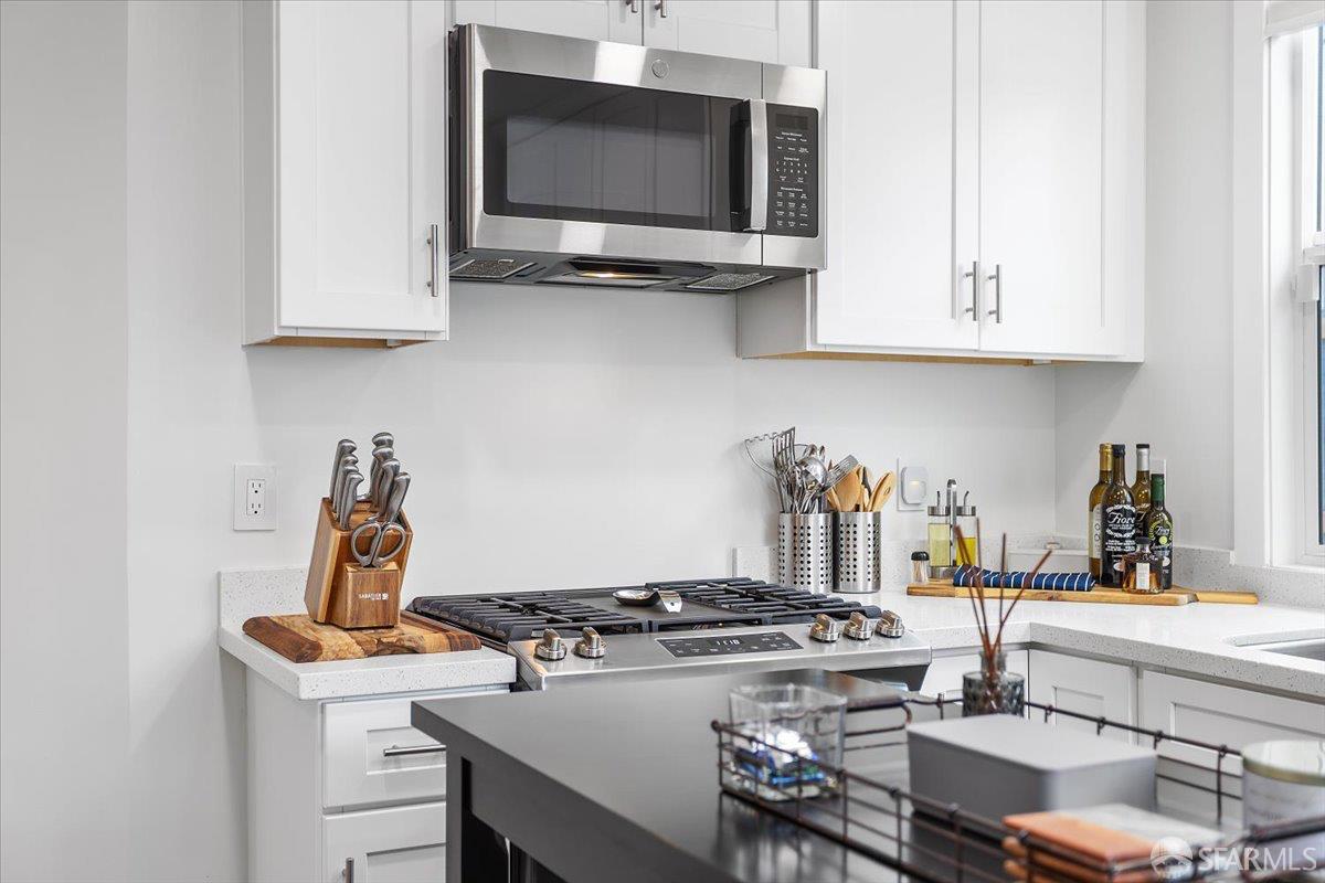 Detail Gallery Image 17 of 28 For 6672 Brann St, Oakland,  CA 94605 - 2 Beds | 1 Baths