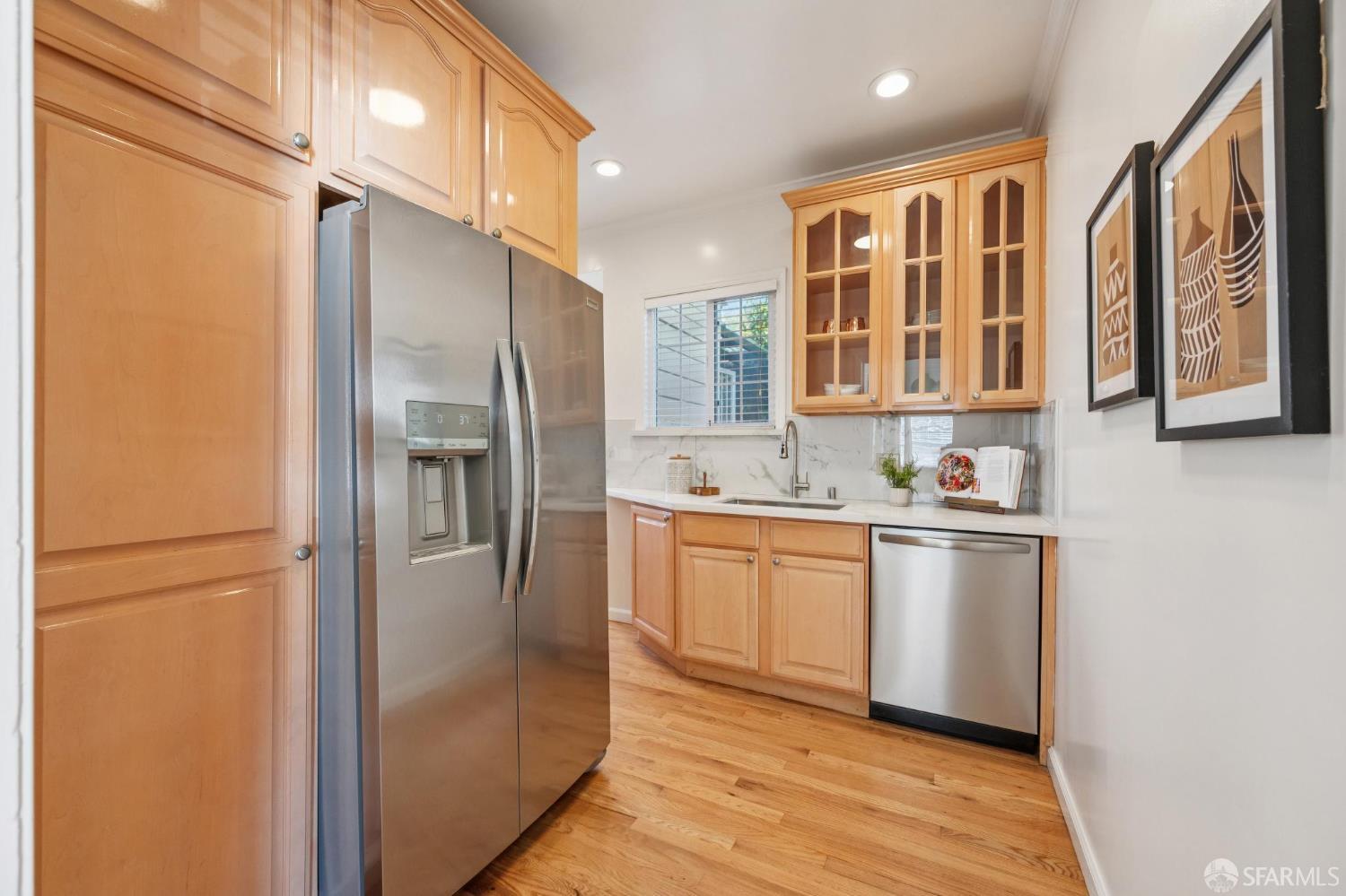 Detail Gallery Image 19 of 62 For 180 Ocean Ave, San Francisco,  CA 94112 - 3 Beds | 2 Baths