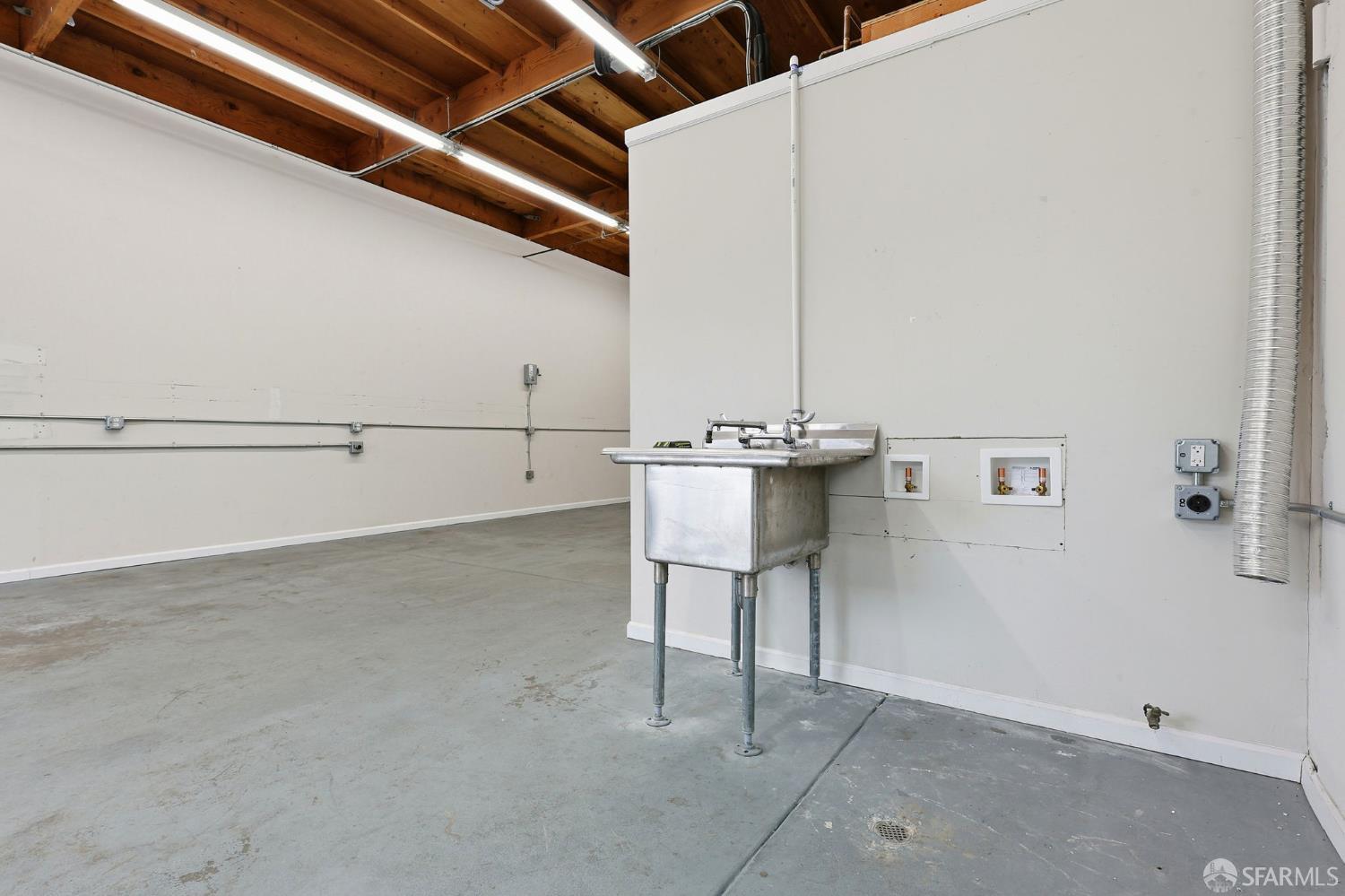 1555 Yosemite UNIT 11, San Francisco, CA, 94124