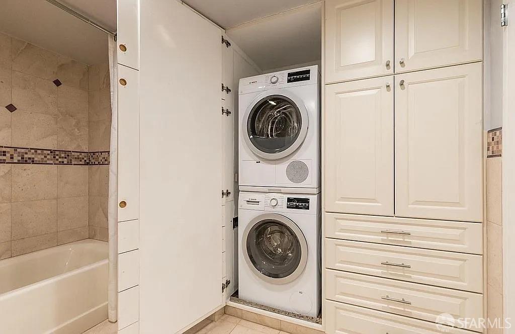 Photo #21: 425090951 Listing: Photo #21