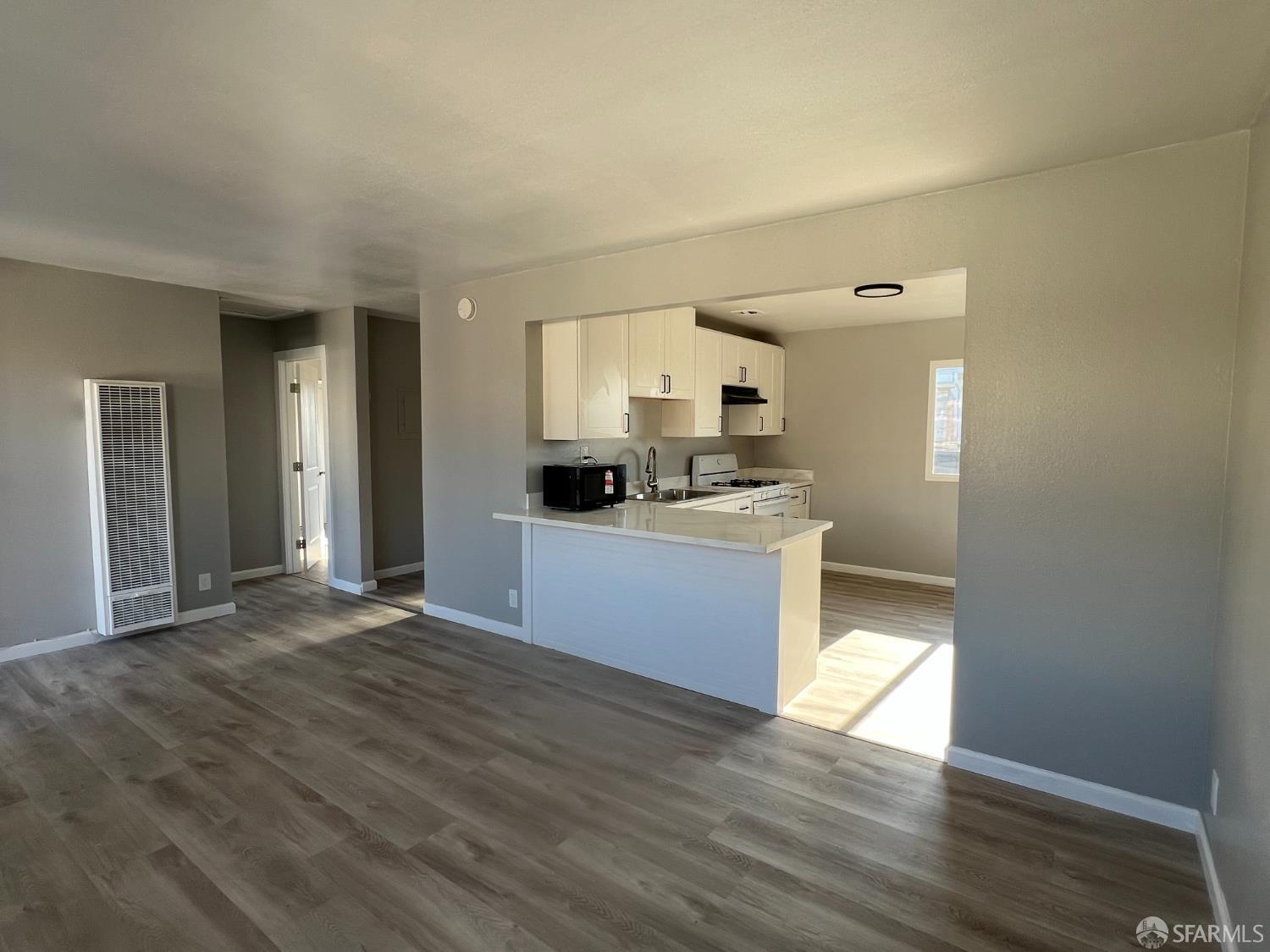 Detail Gallery Image 6 of 12 For 5400 Princeton St, Oakland,  CA 94601 - – Beds | – Baths