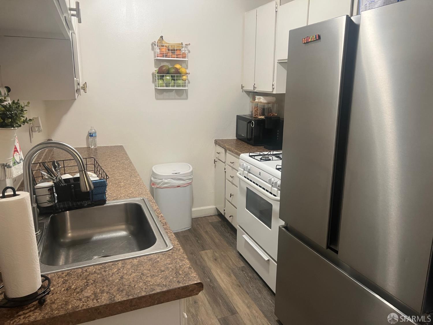 Detail Gallery Image 4 of 12 For 2410 Dobern Ave, San Jose,  CA 95116 - – Beds | – Baths