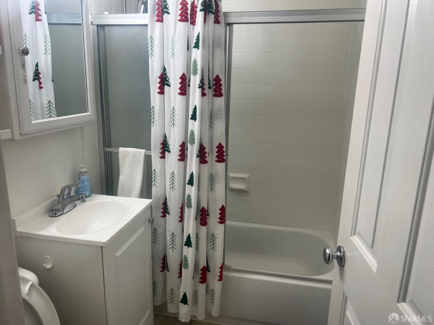 Detail Gallery Image 7 of 12 For 2410 Dobern Ave, San Jose,  CA 95116 - – Beds | – Baths