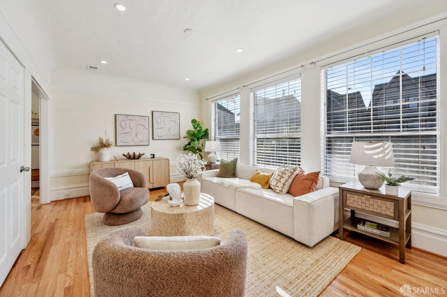 Detail Gallery Image 13 of 62 For 180 Ocean Ave, San Francisco,  CA 94112 - 3 Beds | 2 Baths