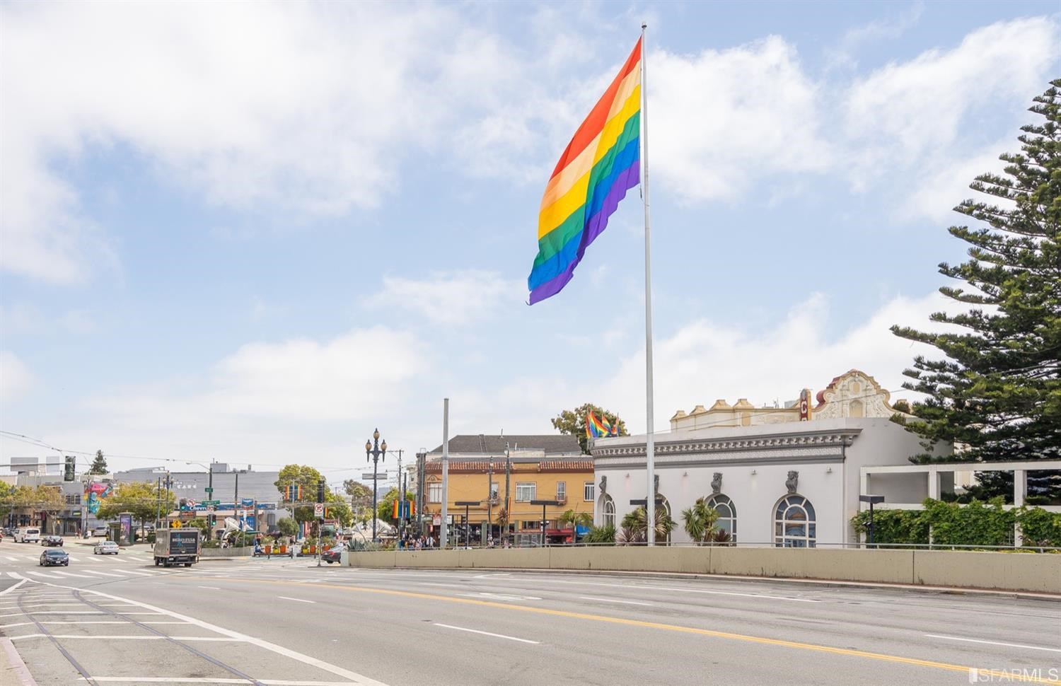 Detail Gallery Image 26 of 36 For 3264 Market St, San Francisco,  CA 94114 - 3 Beds | 2 Baths