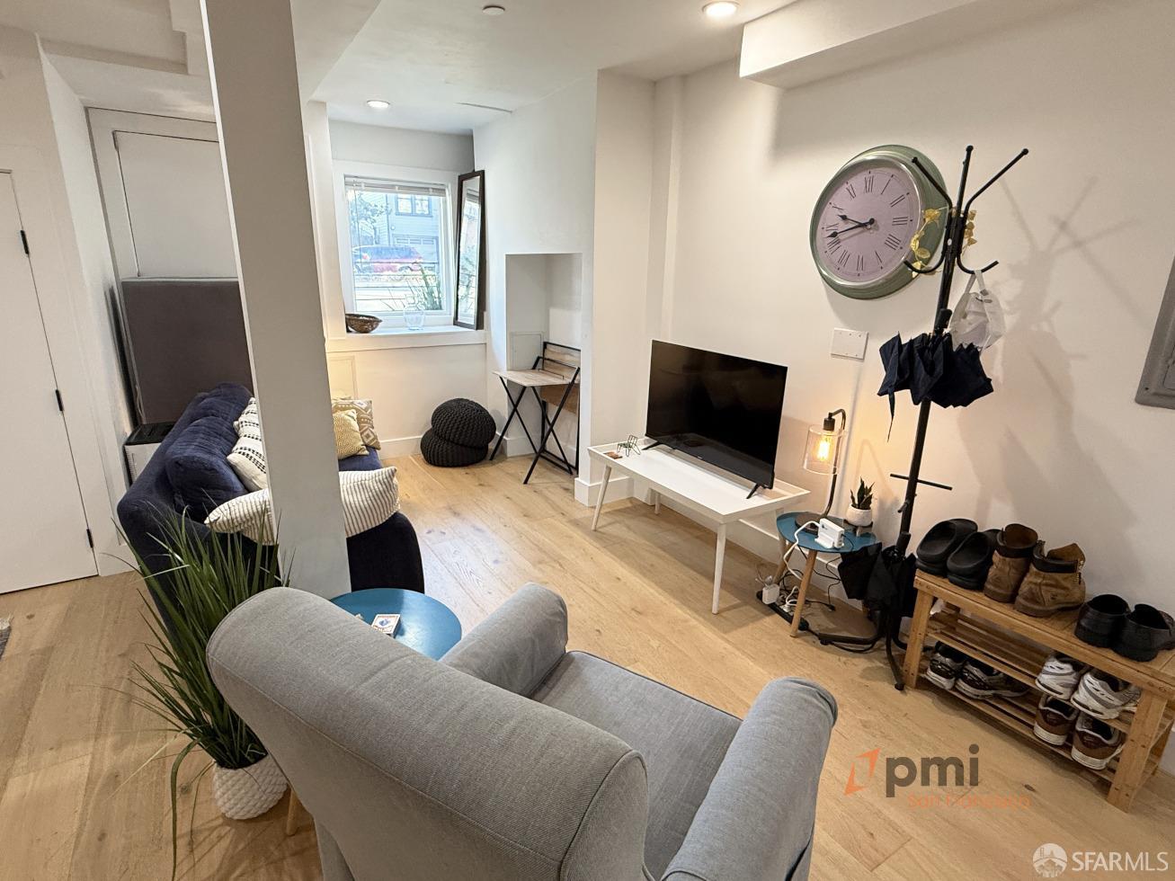 Detail Gallery Image 2 of 10 For 1139 Potrero Ave 1137a,  San Francisco,  CA 94110 - 2 Beds | 2 Baths