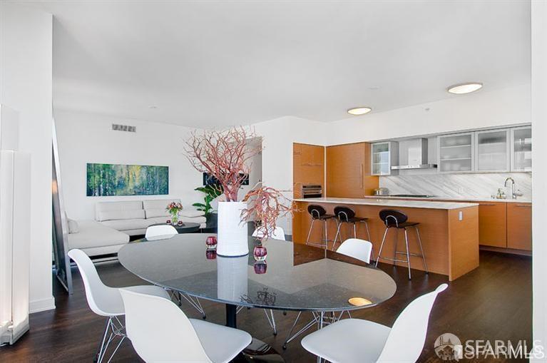 Detail Gallery Image 7 of 10 For 301 Mission St 42a,  San Francisco,  CA 94105 - 2 Beds | 2 Baths