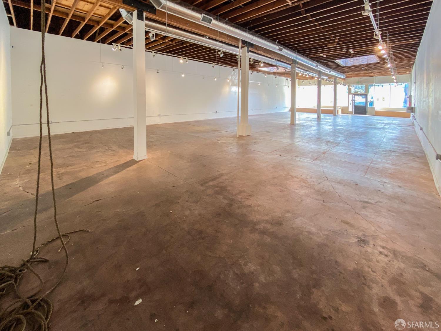 Detail Gallery Image 8 of 15 For 3731 Macarthur Blvd, Oakland,  CA 94619 - – Beds | – Baths