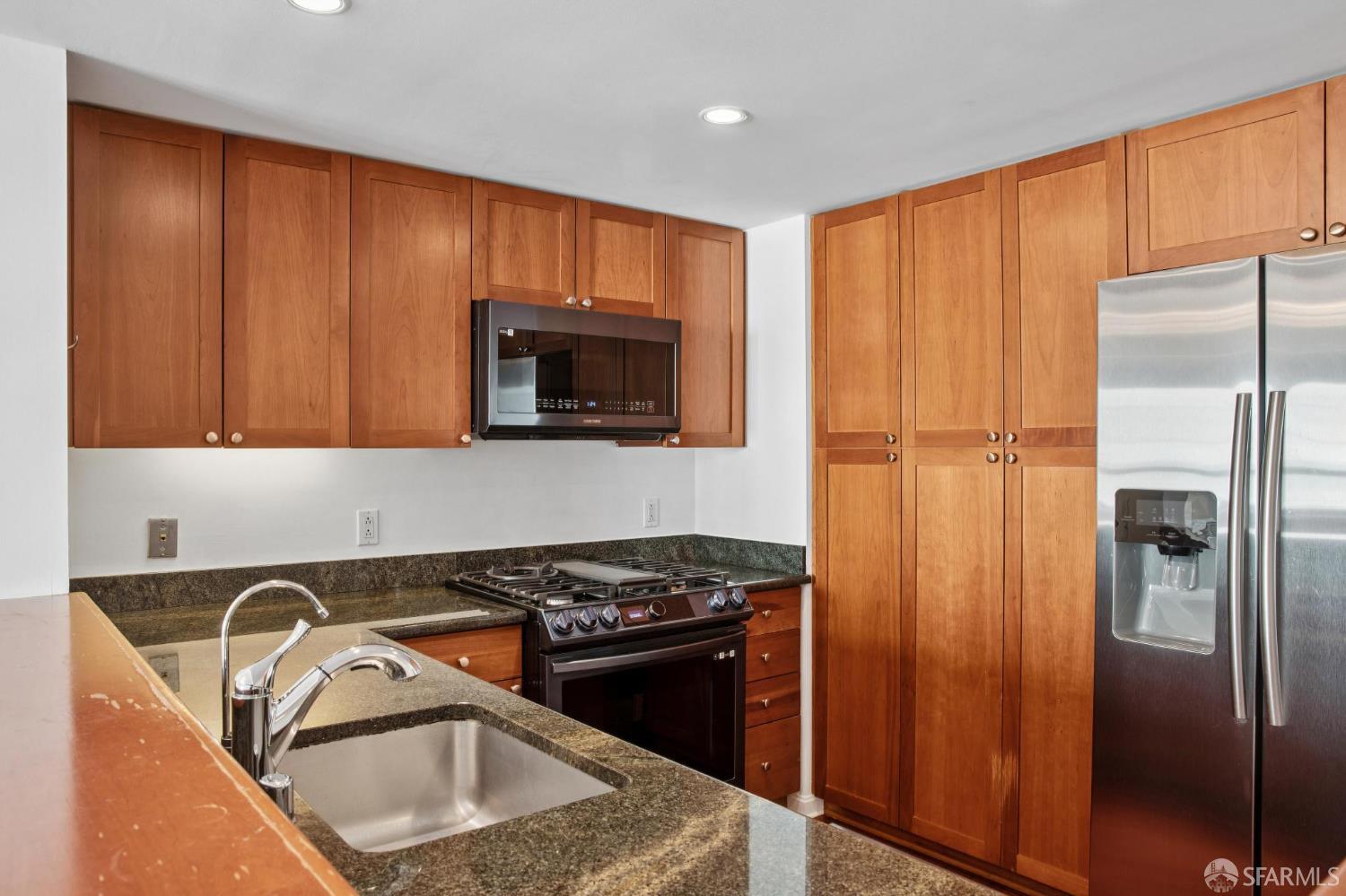 Detail Gallery Image 9 of 25 For 400 Beale St #907,  San Francisco,  CA 94105 - 2 Beds | 2 Baths