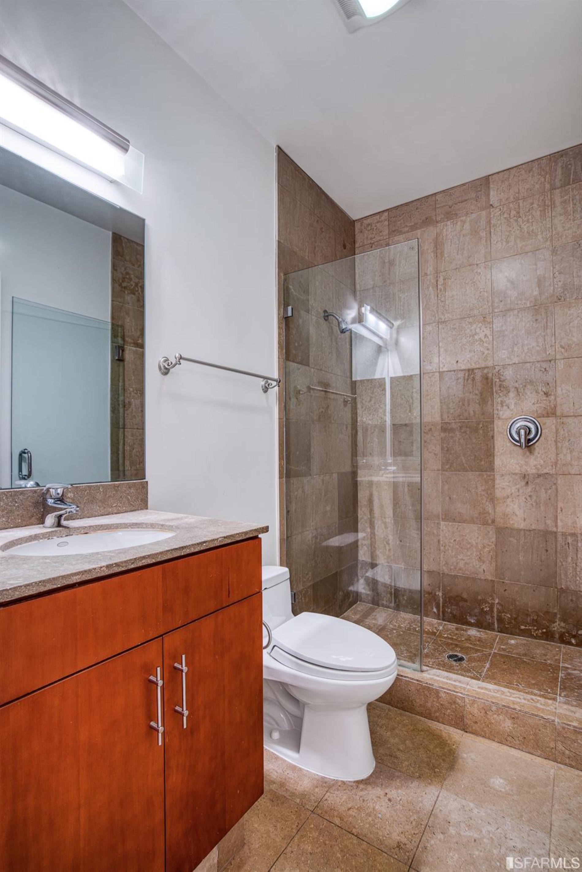 Detail Gallery Image 9 of 36 For 3264 Market St, San Francisco,  CA 94114 - 3 Beds | 2 Baths