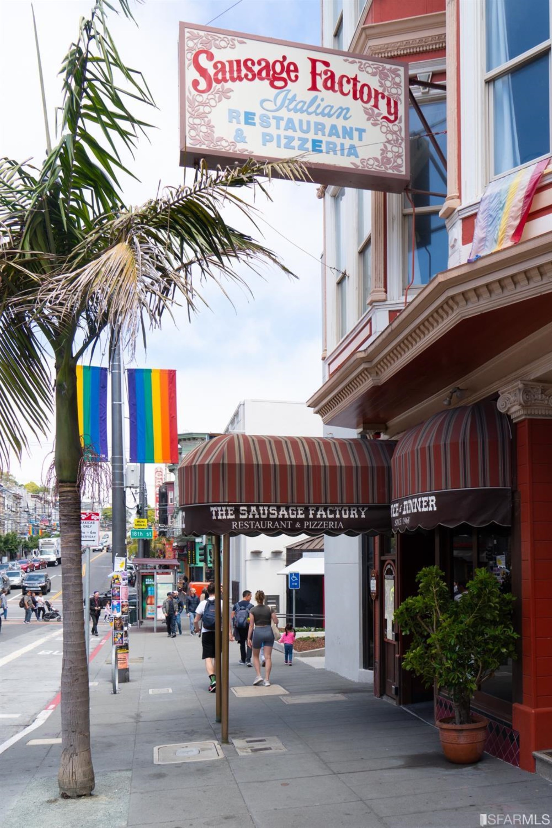 Detail Gallery Image 30 of 36 For 3264 Market St, San Francisco,  CA 94114 - 3 Beds | 2 Baths