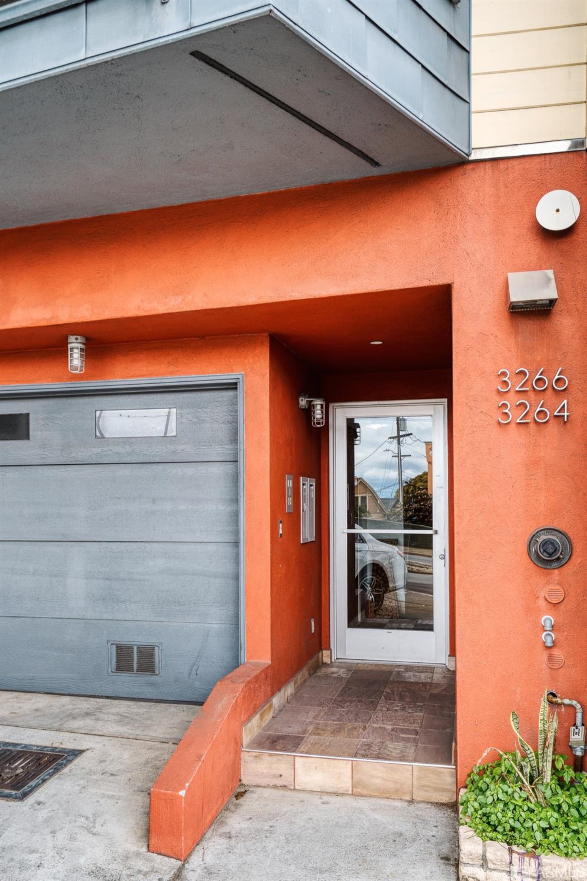 Detail Gallery Image 17 of 36 For 3264 Market St, San Francisco,  CA 94114 - 3 Beds | 2 Baths