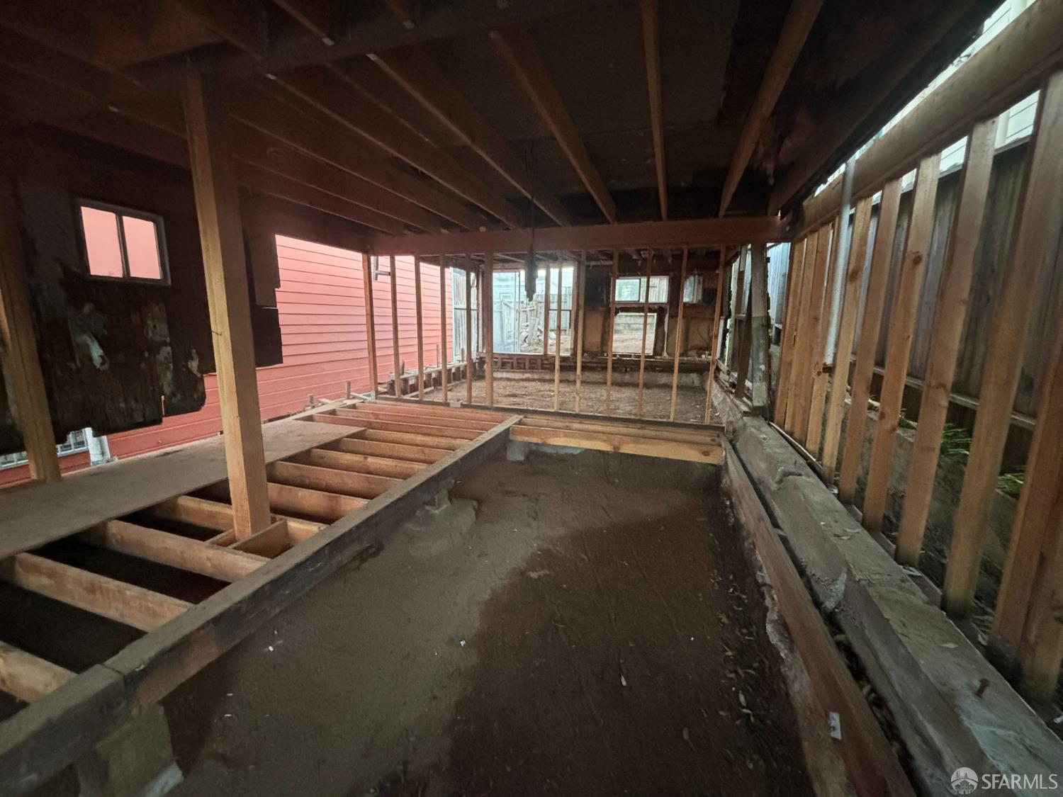 Detail Gallery Image 6 of 29 For 107 Dwight St, San Francisco,  CA 94134 - 2 Beds | 1 Baths