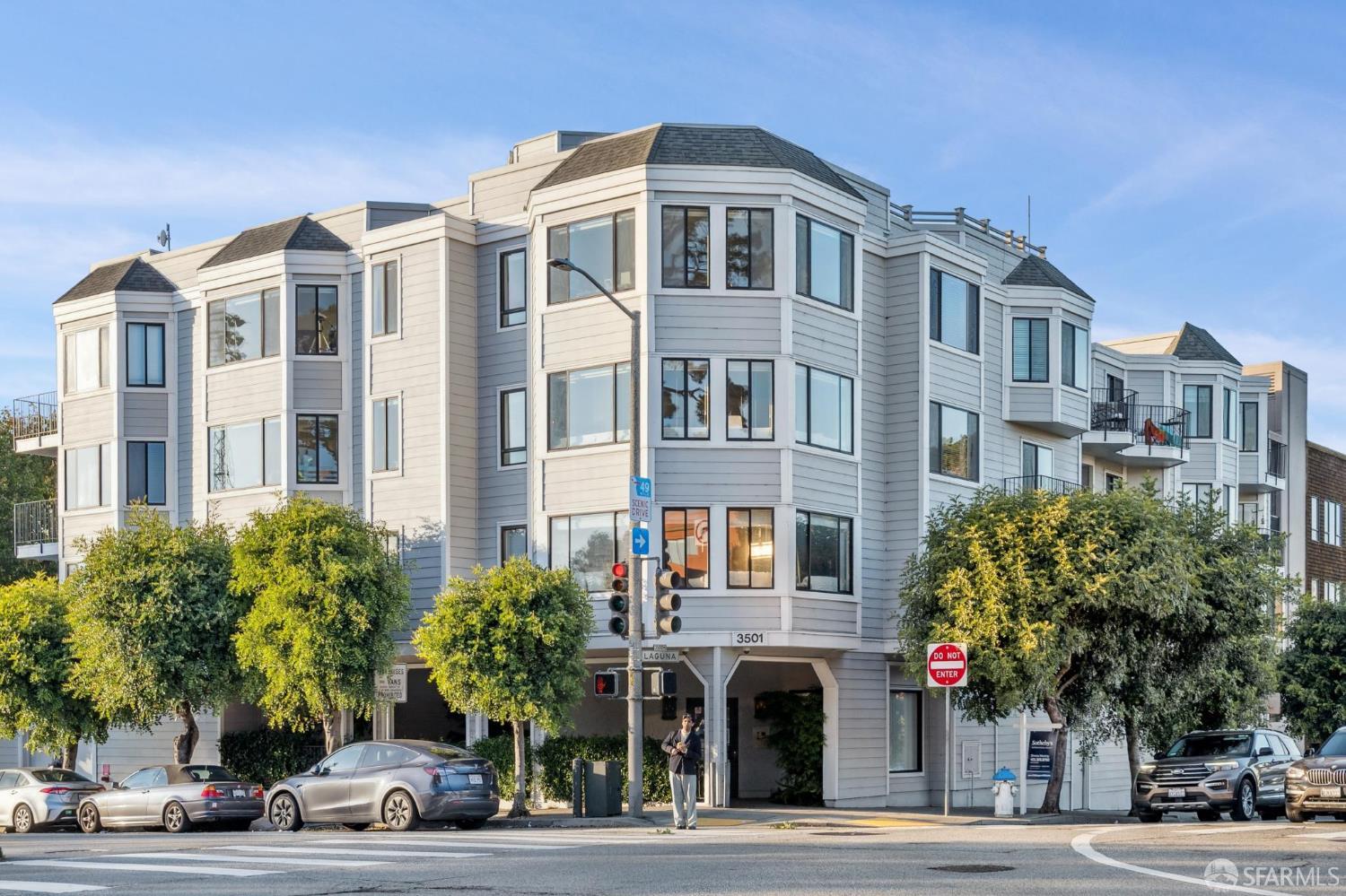Detail Gallery Image 28 of 42 For 3501 Laguna St #208,  San Francisco,  CA 94123 - 1 Beds | 1 Baths