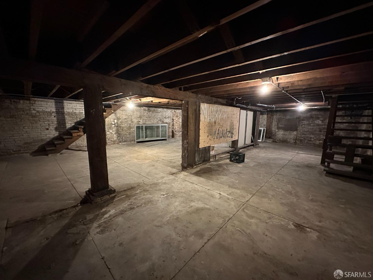 Detail Gallery Image 7 of 17 For 3572 20th St, San Francisco,  CA 94110 - – Beds | – Baths