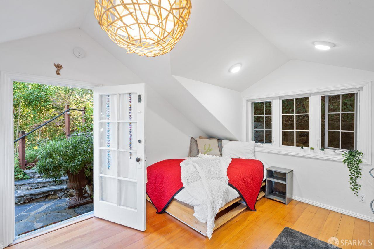 Detail Gallery Image 4 of 5 For 111 Fey Dr, Burlingame,  CA 94010 - 1 Beds | 1 Baths