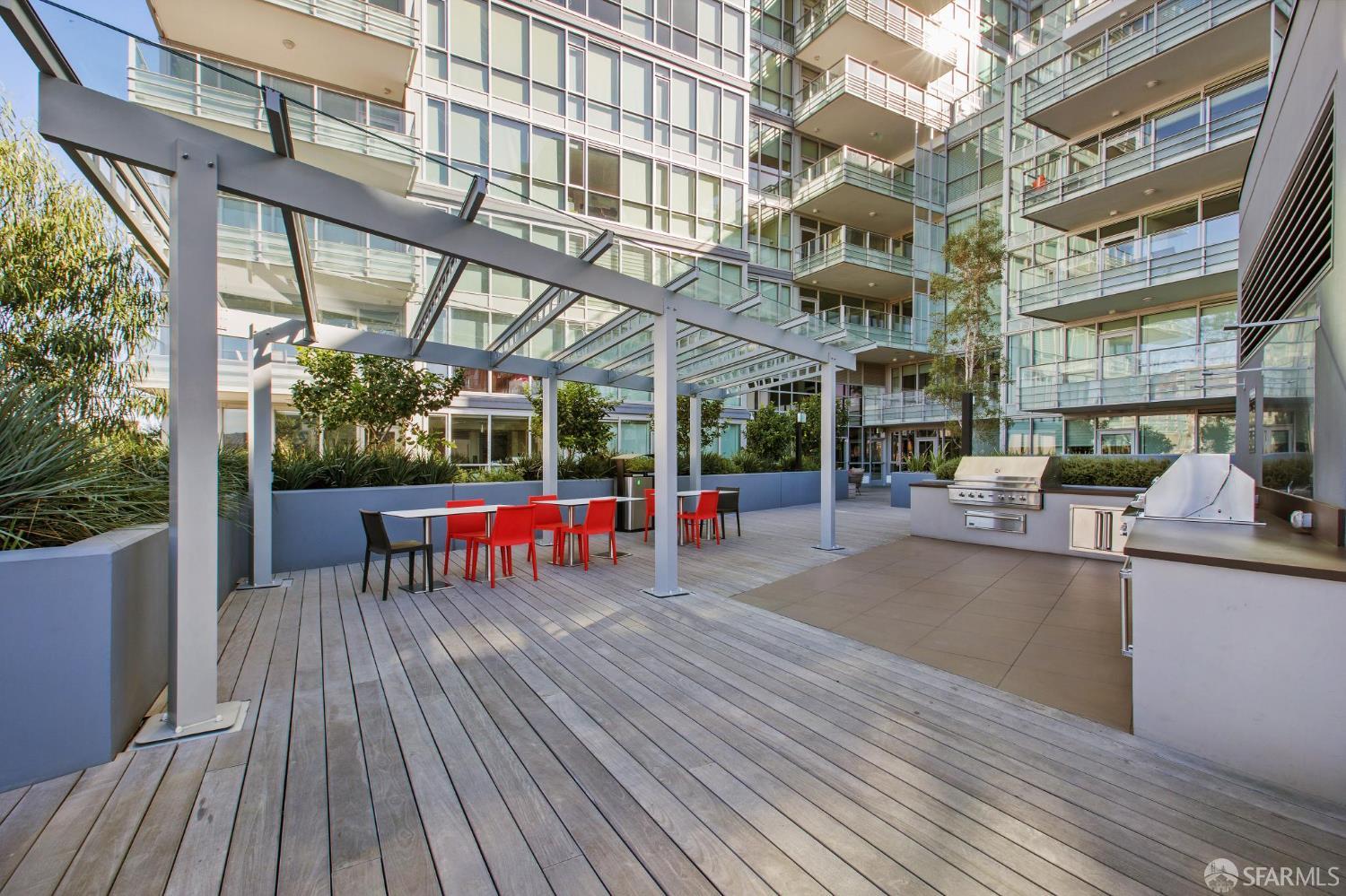 Detail Gallery Image 45 of 52 For 708 Long Bridge St #407,  San Francisco,  CA 94158 - 2 Beds | 2 Baths