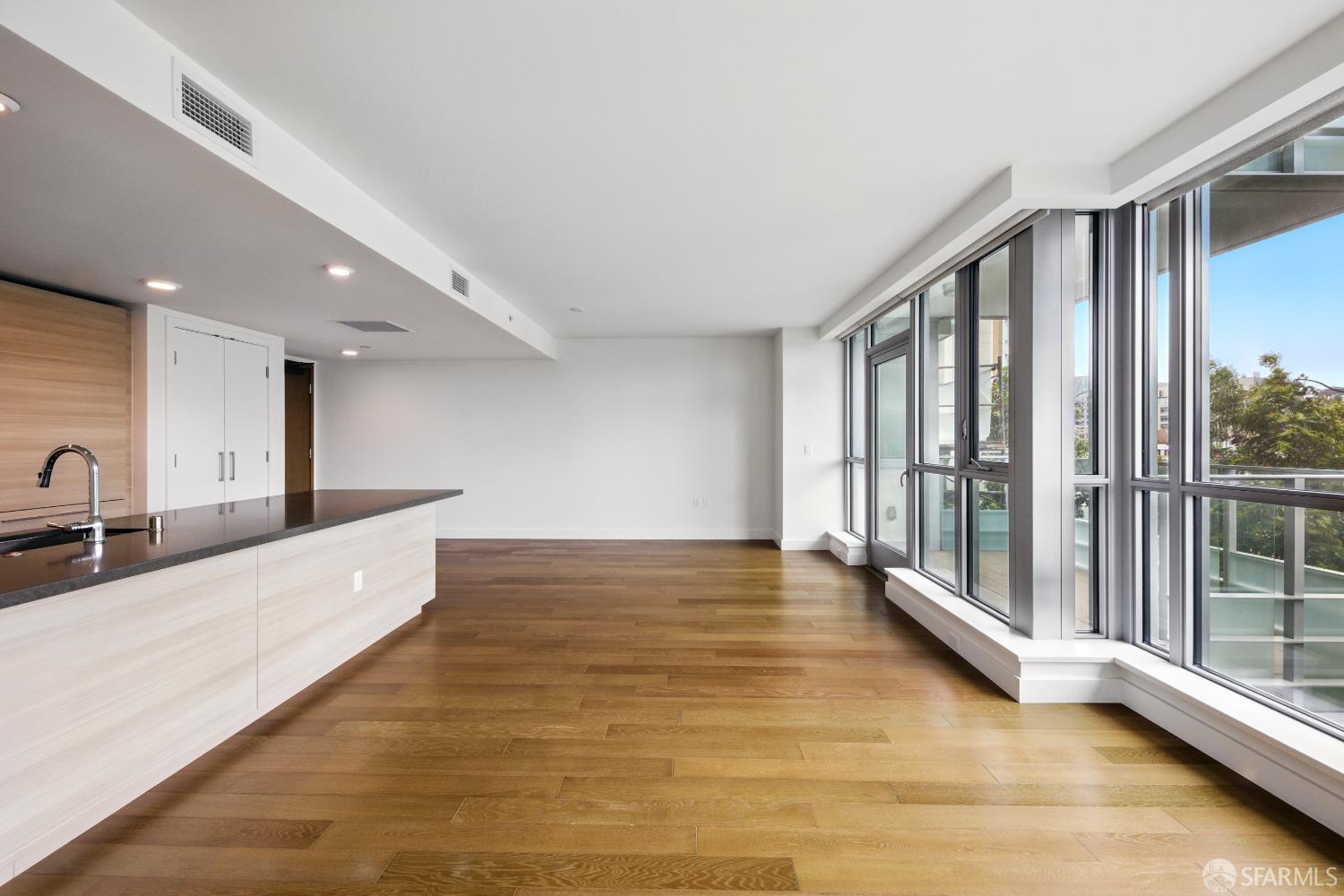 Photo #18: 425091359 Listing: Photo #18