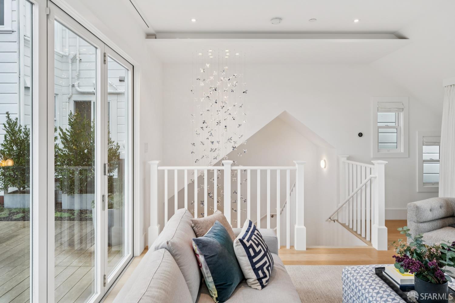 Detail Gallery Image 57 of 91 For 2550 Baker St, San Francisco,  CA 94123 - 5 Beds | 4/1 Baths