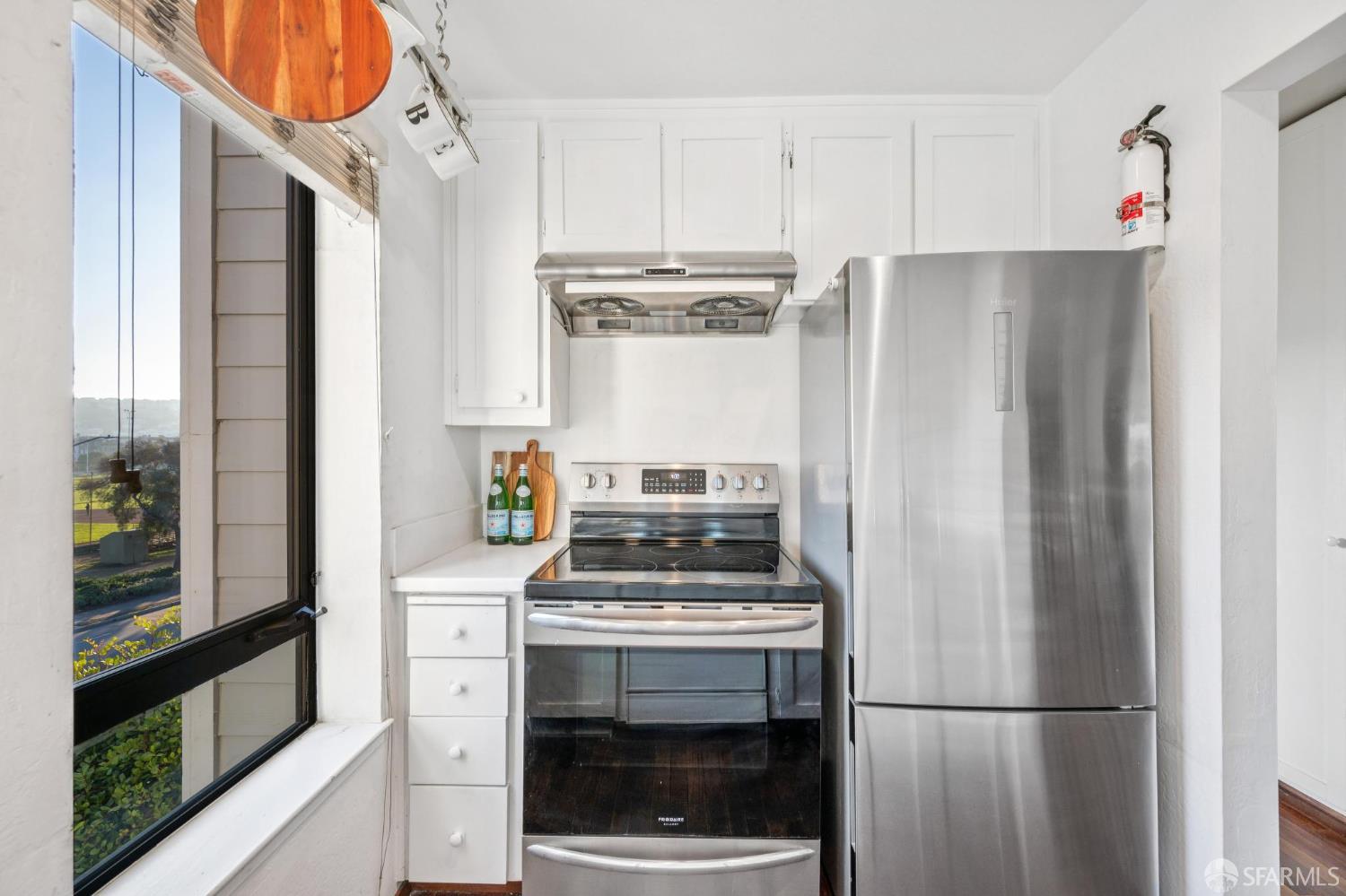 Detail Gallery Image 14 of 42 For 3501 Laguna St #208,  San Francisco,  CA 94123 - 1 Beds | 1 Baths