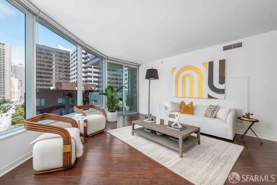 Detail Gallery Image 2 of 30 For 301 Main St 5g,  San Francisco,  CA 94105 - 2 Beds | 2 Baths