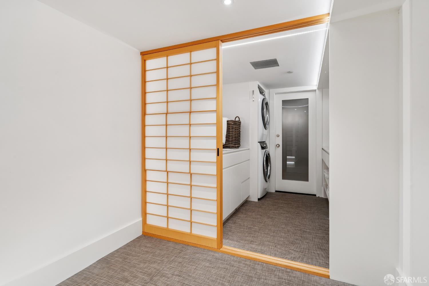 Detail Gallery Image 63 of 91 For 2550 Baker St, San Francisco,  CA 94123 - 5 Beds | 4/1 Baths