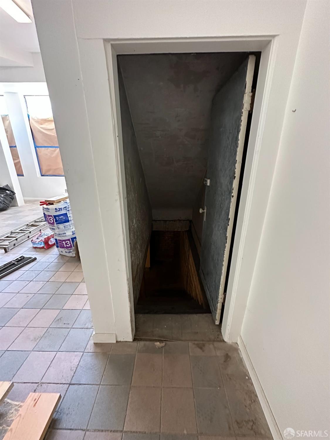 Detail Gallery Image 6 of 17 For 3572 20th St, San Francisco,  CA 94110 - – Beds | – Baths