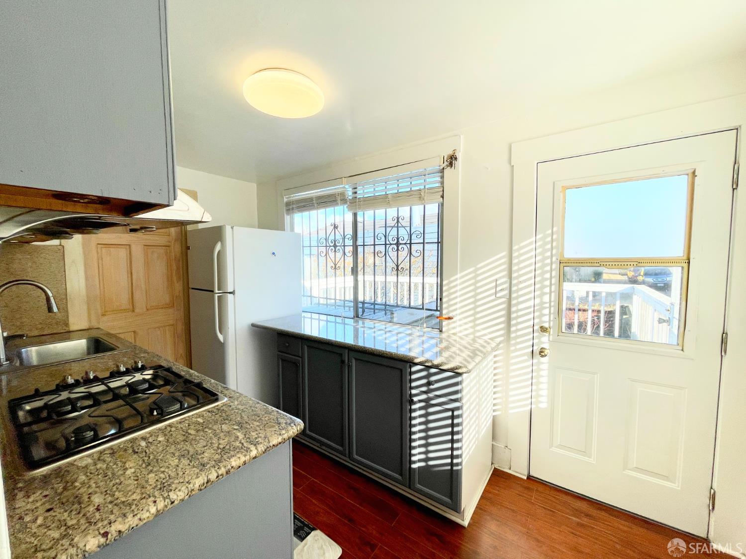 Detail Gallery Image 8 of 18 For 2 Brighton Ave, San Francisco,  CA 94112 - 0 Beds | 1 Baths