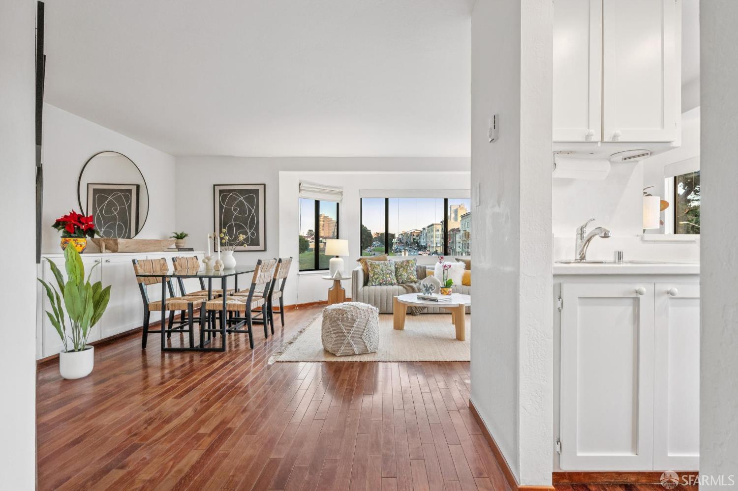 Detail Gallery Image 5 of 42 For 3501 Laguna St #208,  San Francisco,  CA 94123 - 1 Beds | 1 Baths