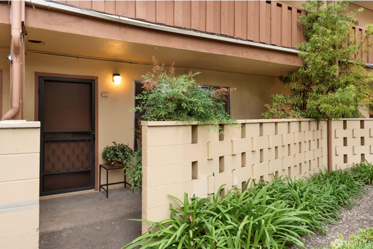 Detail Gallery Image 15 of 17 For 1735 Woodland Ave, East Palo Alto,  CA 94303 - 0 Beds | 1 Baths