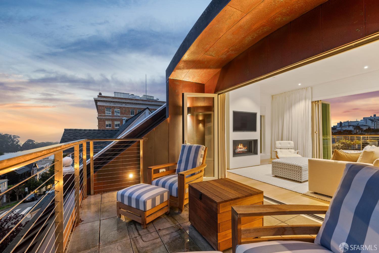 Detail Gallery Image 85 of 91 For 2550 Baker St, San Francisco,  CA 94123 - 5 Beds | 4/1 Baths