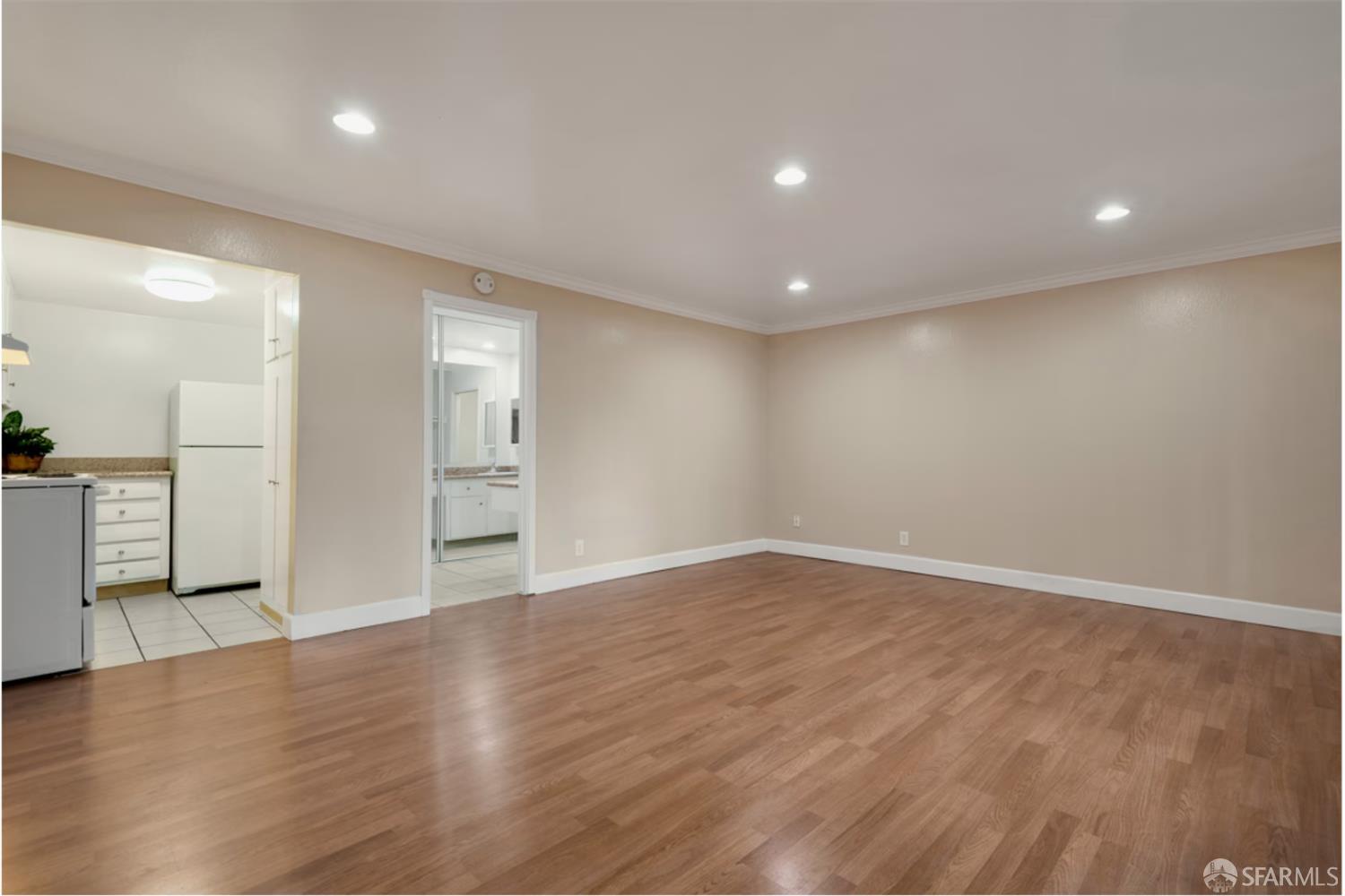 Detail Gallery Image 10 of 17 For 1735 Woodland Ave, East Palo Alto,  CA 94303 - 0 Beds | 1 Baths