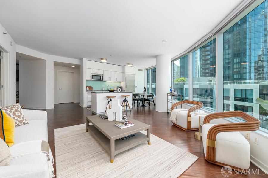 Detail Gallery Image 3 of 30 For 301 Main St 5g,  San Francisco,  CA 94105 - 2 Beds | 2 Baths