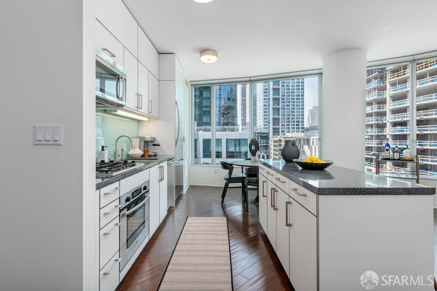 Detail Gallery Image 6 of 30 For 301 Main St 5g,  San Francisco,  CA 94105 - 2 Beds | 2 Baths