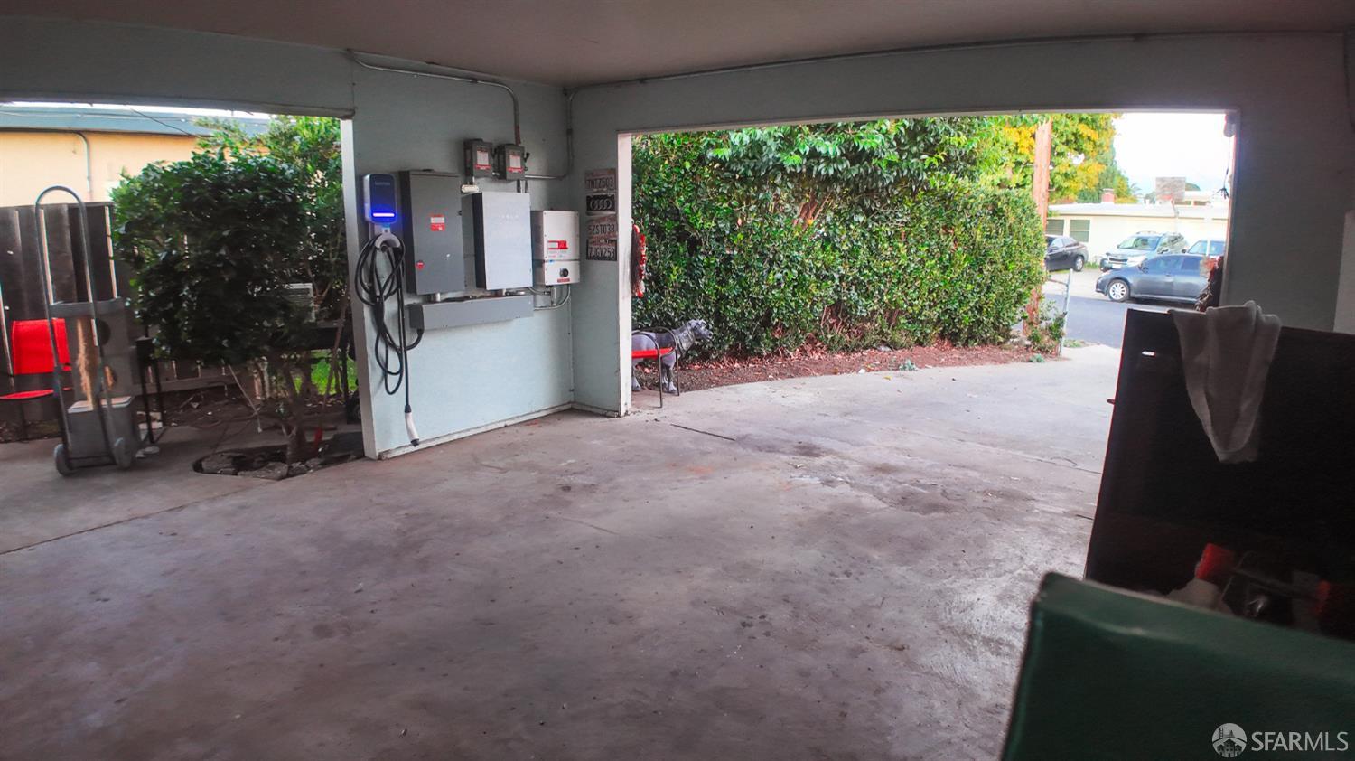 Detail Gallery Image 24 of 32 For 2719 Xavier St, East Palo Alto,  CA 94303 - 7 Beds | 4/1 Baths