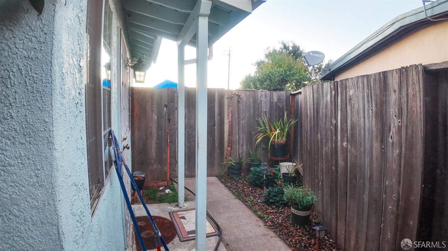 Detail Gallery Image 27 of 32 For 2719 Xavier St, East Palo Alto,  CA 94303 - 7 Beds | 4/1 Baths