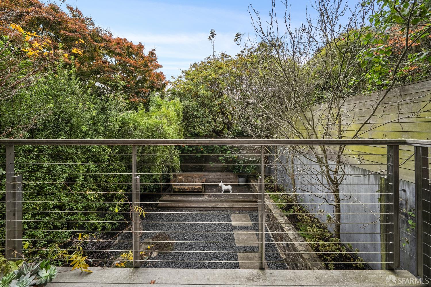 Detail Gallery Image 25 of 91 For 2550 Baker St, San Francisco,  CA 94123 - 5 Beds | 4/1 Baths