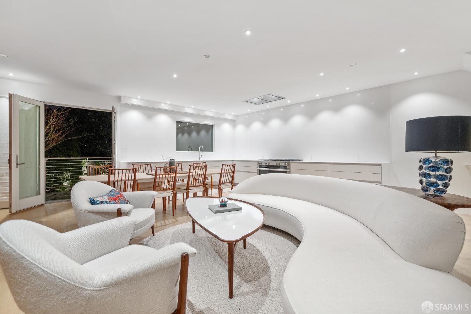 Detail Gallery Image 88 of 91 For 2550 Baker St, San Francisco,  CA 94123 - 5 Beds | 4/1 Baths