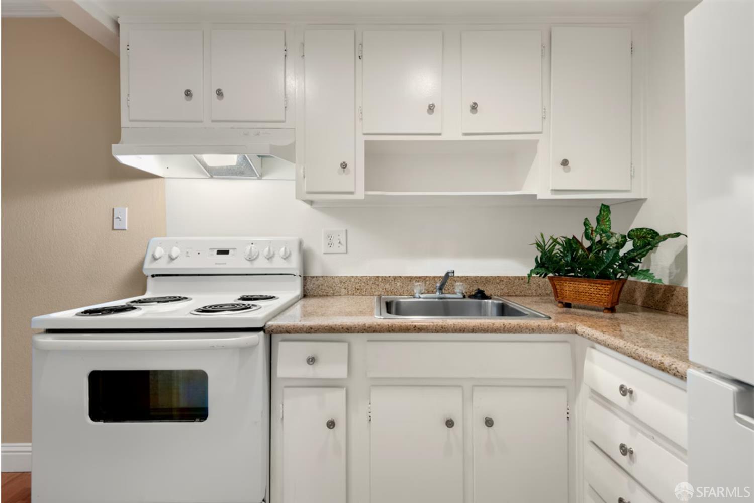 Detail Gallery Image 7 of 17 For 1735 Woodland Ave, East Palo Alto,  CA 94303 - 0 Beds | 1 Baths