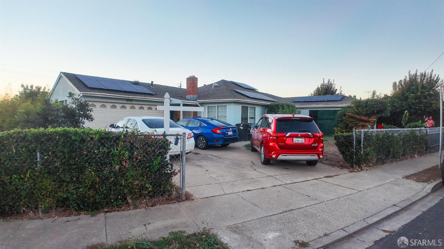 Detail Gallery Image 6 of 32 For 2719 Xavier St, East Palo Alto,  CA 94303 - 7 Beds | 4/1 Baths