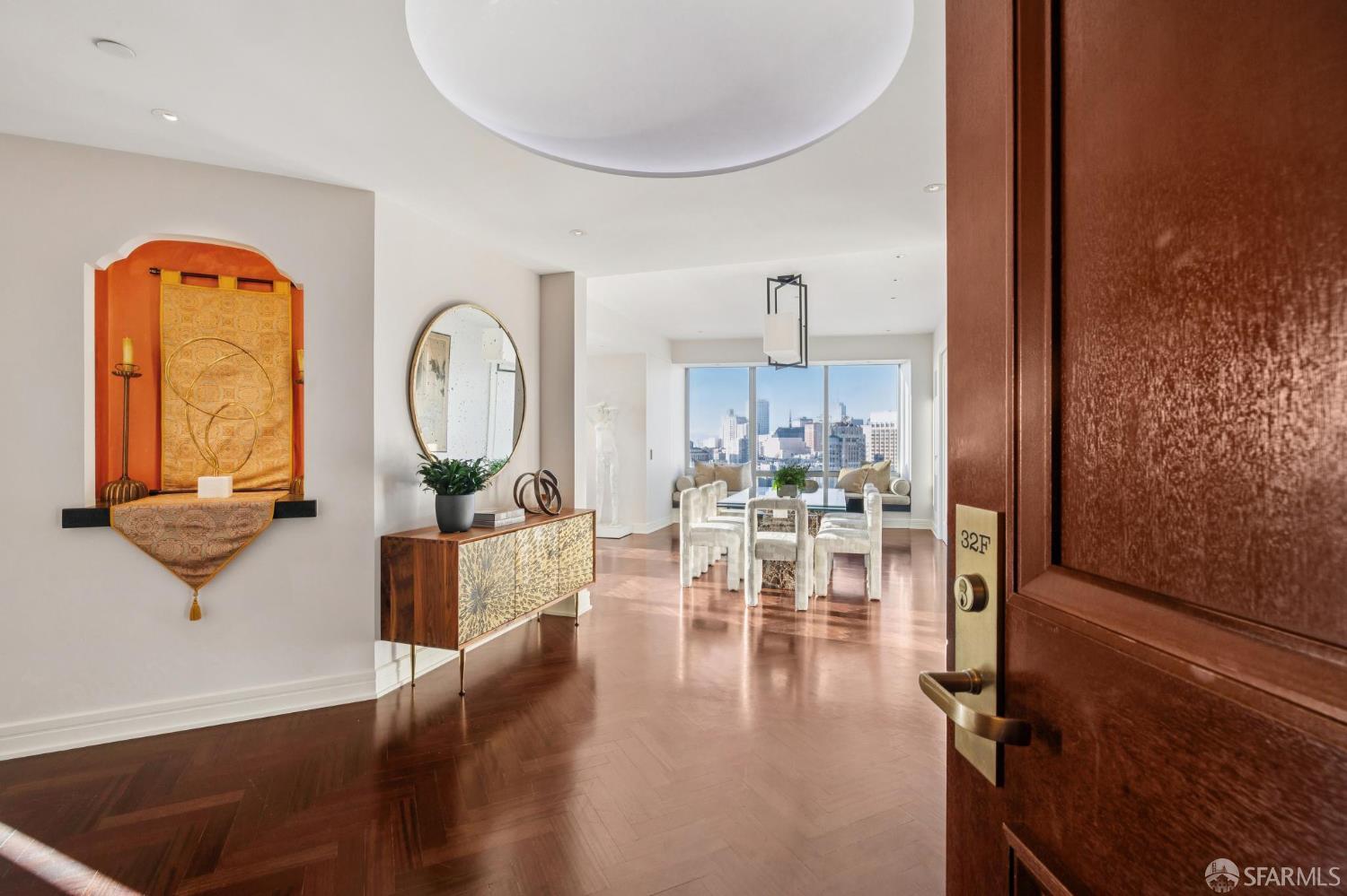 Photo #2: 425091049 Listing: Photo #2