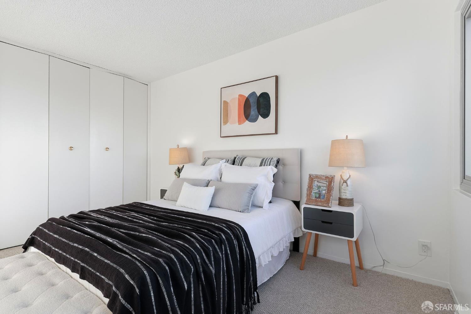 Photo #13: 425070347 Listing: Photo #13