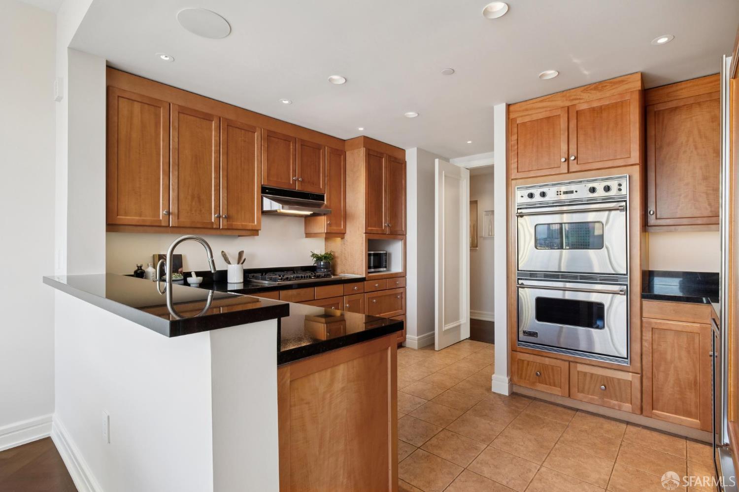 Photo #22: 425091049 Listing: Photo #22