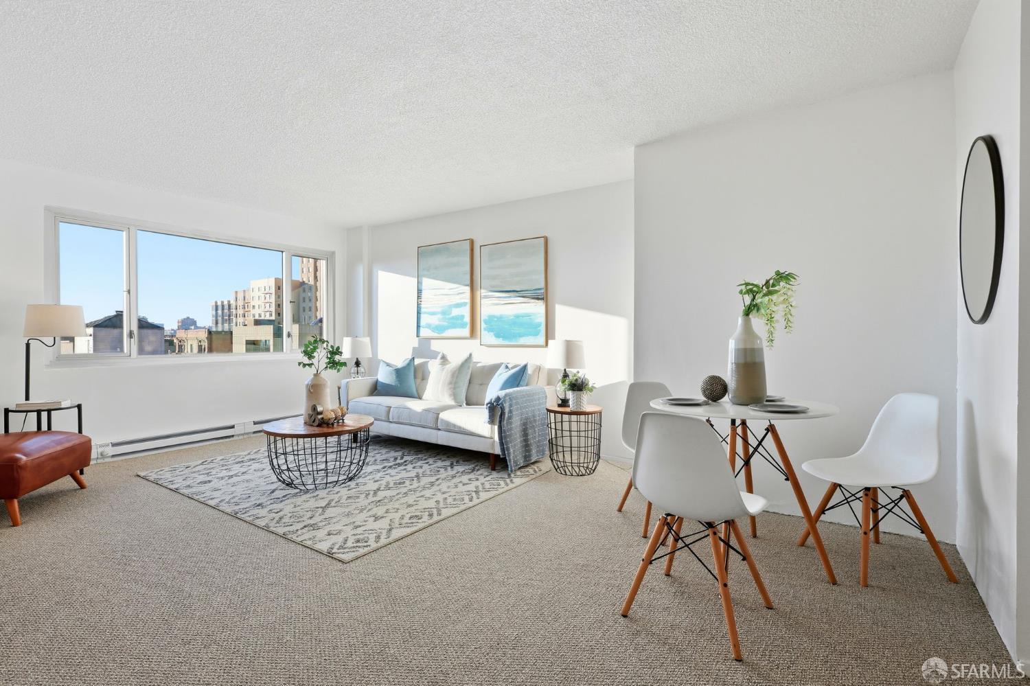 Photo #2: 425070347 Listing: Photo #2