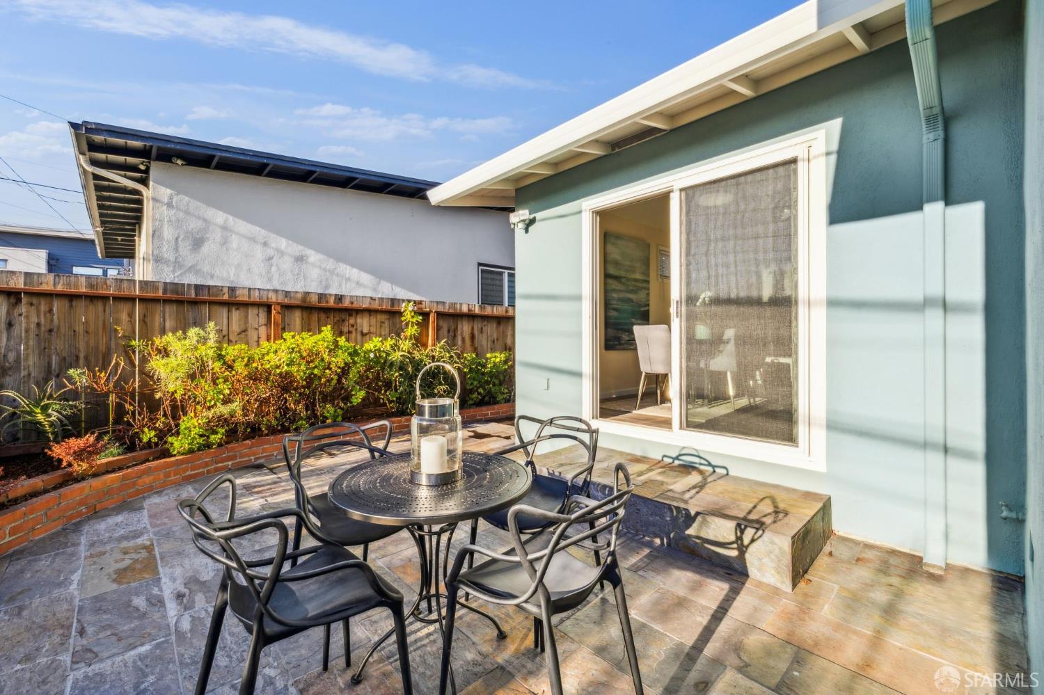 Detail Gallery Image 39 of 45 For 1231 Edgewood Way, South San Francisco,  CA 94080 - 3 Beds | 2 Baths