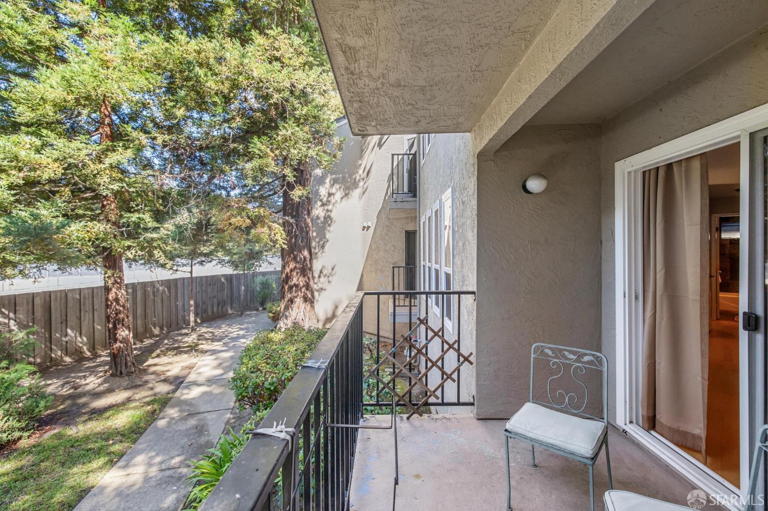 Detail Gallery Image 8 of 40 For 1910 Barrymore Cmn #C,  Fremont,  CA 94538 - 2 Beds | 1 Baths