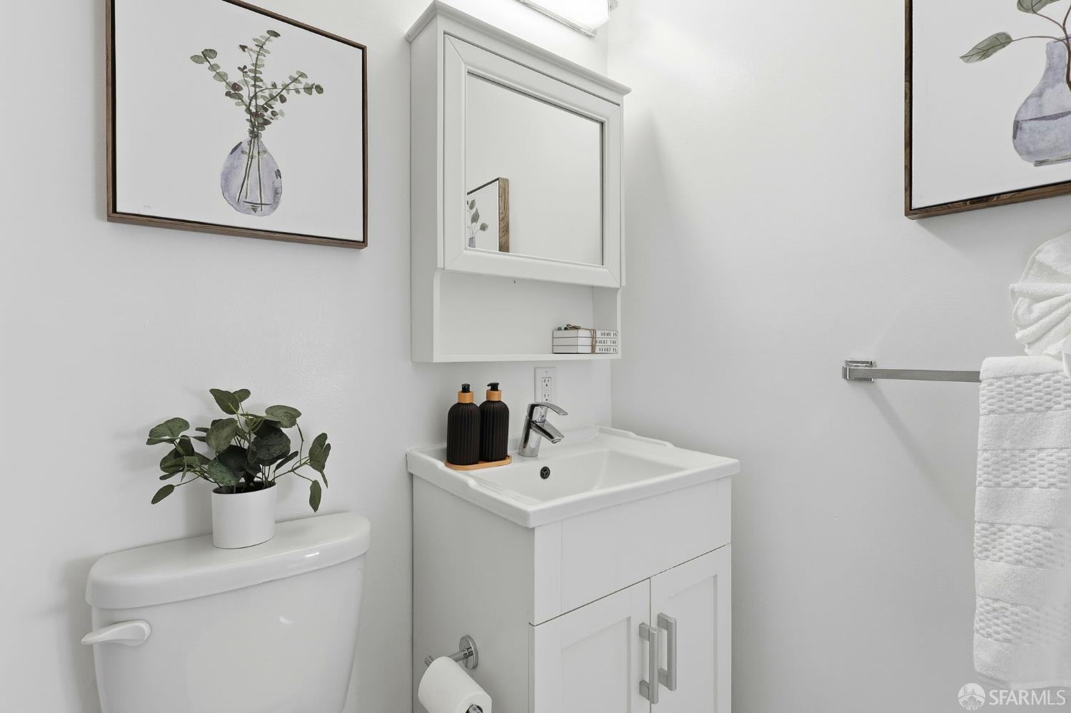 Photo #14: 425070347 Listing: Photo #14