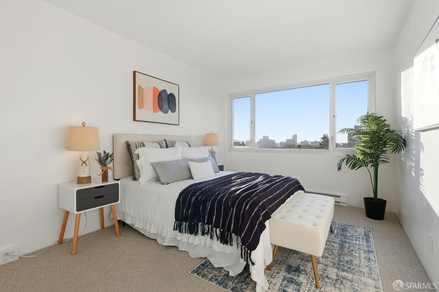 Photo #11: 425070347 Listing: Photo #11