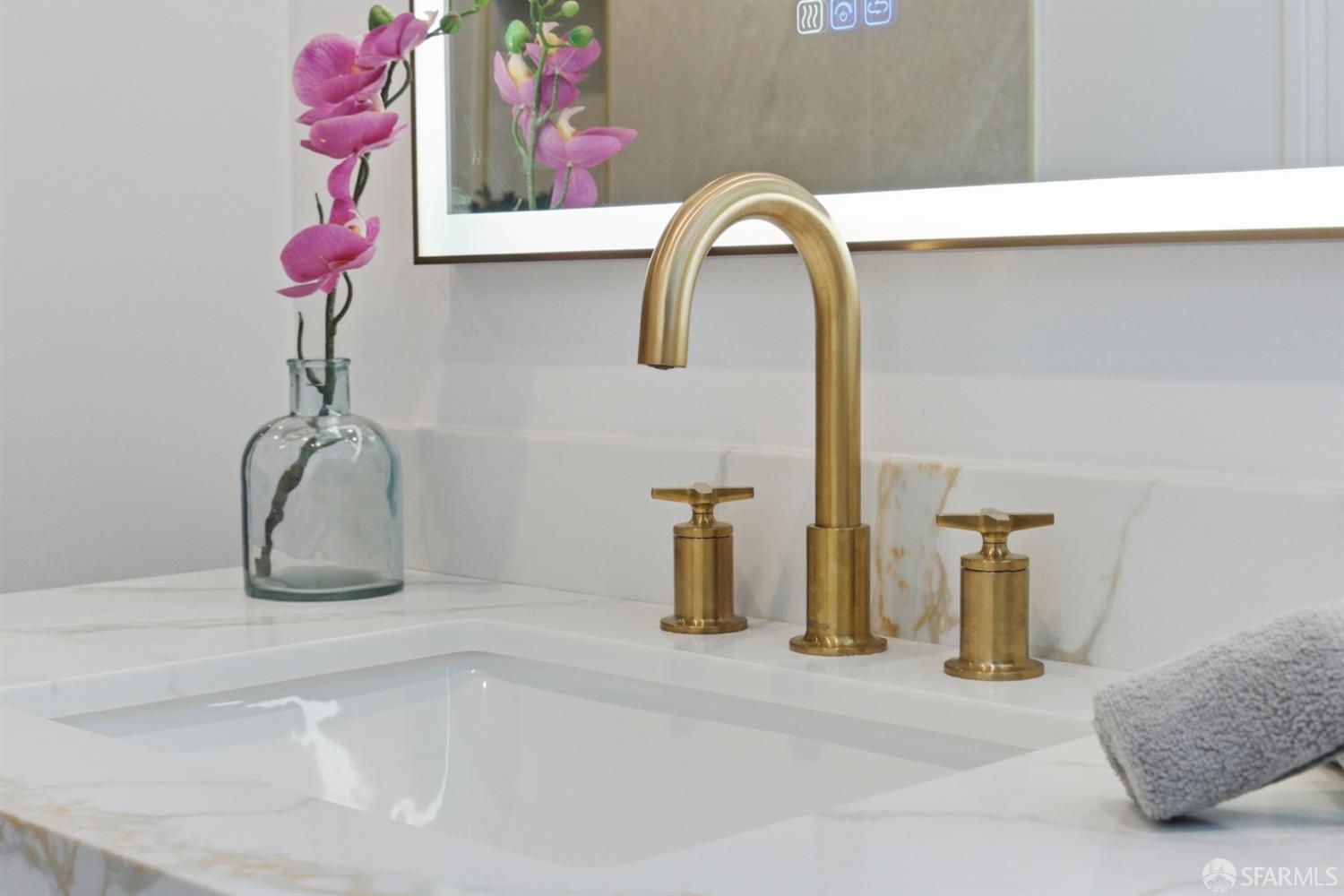 Detail Gallery Image 13 of 18 For 18 Sanchez St #20,  San Francisco,  CA 94114 - 3 Beds | 2 Baths